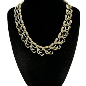 Coro Pegasus Gold Tone Choker/Necklace 13-1/2”+2”
